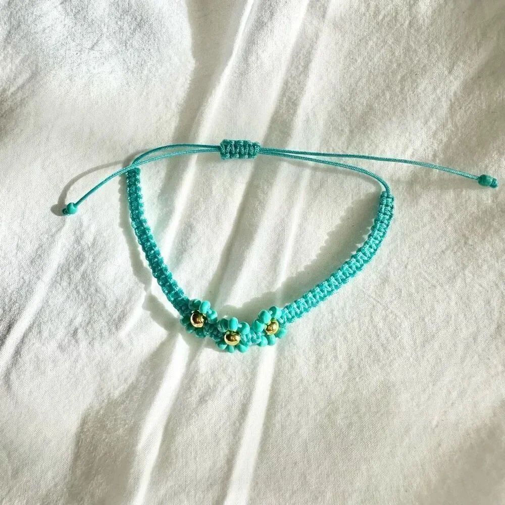 Jasmine green flower friendship beaded bracelet